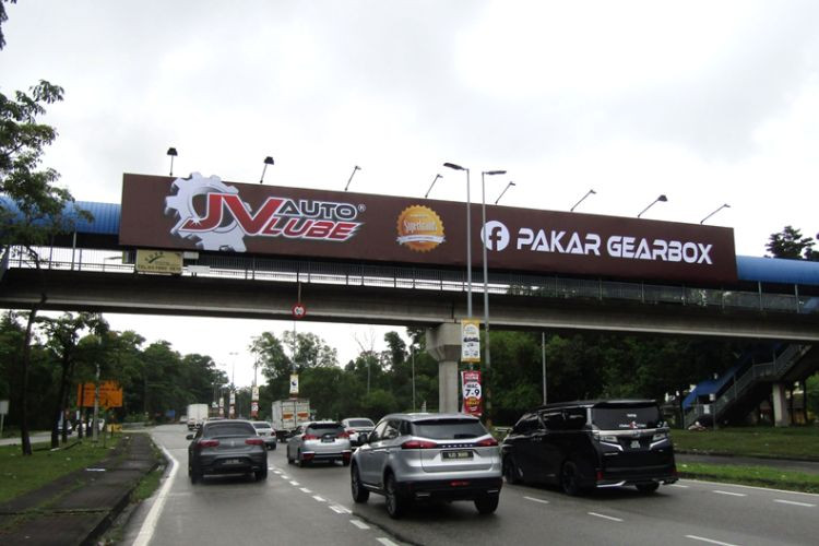 1 Sided Overhead Bridge Billboard at Jalan Puchong, Puchong, Selangor