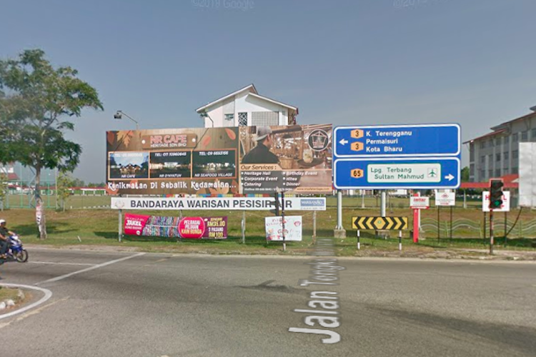 1 Panel Free Standing Billboard at Jalan Lapangan Terbang / Jalan Tengku Mohamad, Kuala Terengganu, Terengganu (from Sultan Mizan Zainal Abidin Stadium)