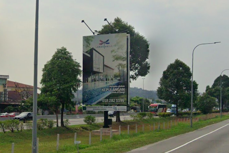 2 Sided Minipole Billboard at Sungai Besi KM307 (PLUS & Besraya Highway View), Kuala Lumpur