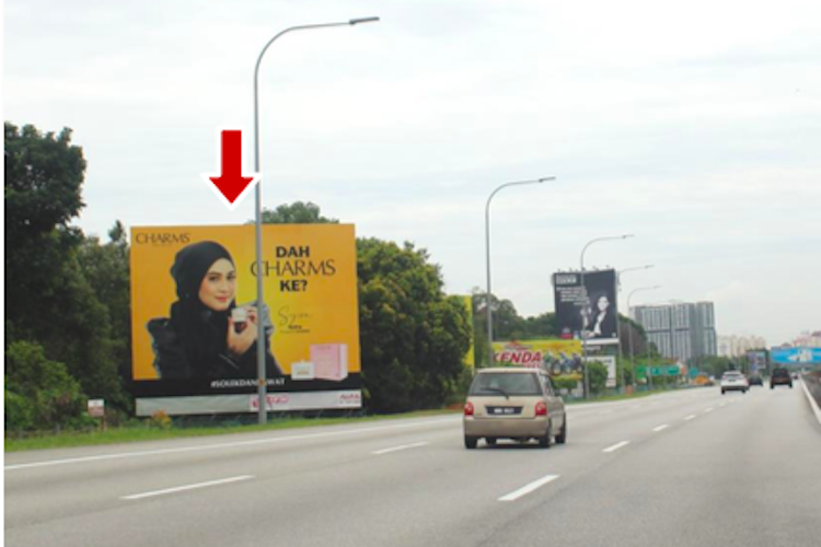1 Panel Free Standing Billboard at KM305.7, North-South (PLUS) Highway, Serdang, Selangor (from UPM)
