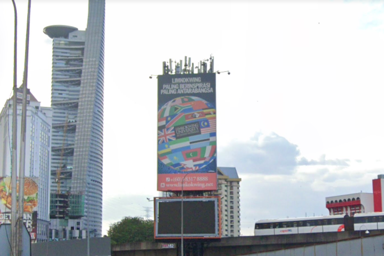 Kuil Sri Muthumariamman, Jalan Pantai Baru Off Pantai Dalam, Selangor