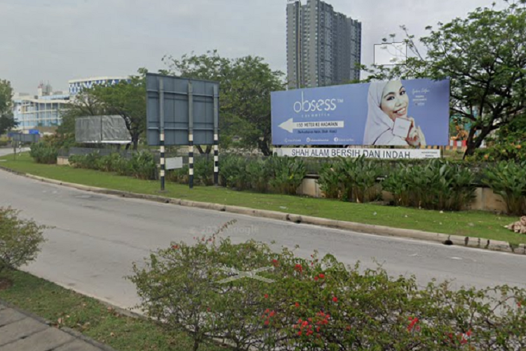 1 Sided Free Standing Billboard at Persiaran Sukan, Shah Alam, Selangor