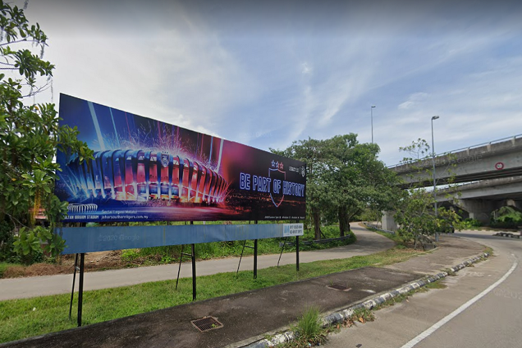 1 Sided Free Standing Billboard at below Jejantas Parit Bunga / Jalan Kesang to Pusat Bandar Muar, Johor