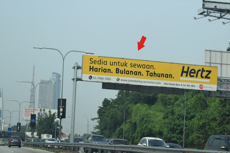 Federal Highway, from Kuala Lumpur / Bangsar, towards Petaling Jaya / Subang / Shah Alam (off road), Selangor
