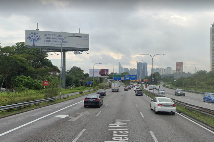 1 Sided Unipole Billboard at Federal Highway, from Shah Alam / Subang / Sunway towards Petaling Jaya / Kuala Lumpur before exit to Jalan Barat / Jalan Utara (A), Selangor
