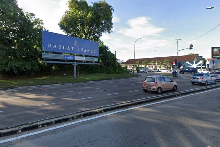 1 Panel Free Standing Billboard at Jalan Kebun Teh, Johor Bahru, Johor (cross junction)