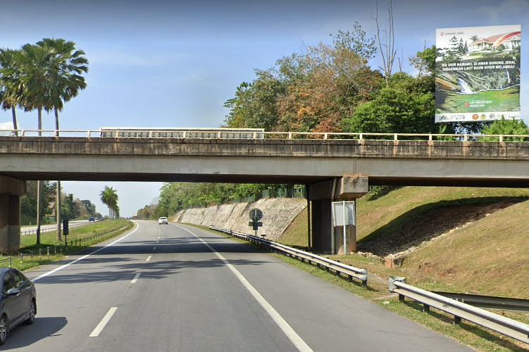 1 Sided Vertical Minipole Billboard at NSE Highway KM 78.4, Pendang, Kedah