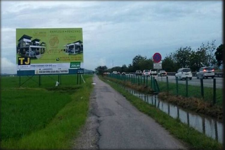 1 Sided Spectacular Billboard at North South Expressway, Sungai Petani KM60.0, Kedah