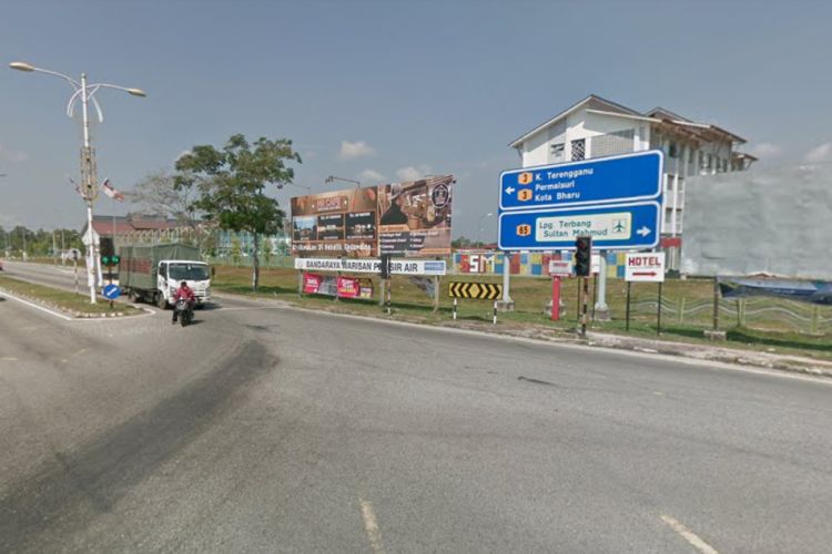 Intersection of Jalan Lapangan Terbang - Jalan Tengku Mohamad, Terengganu