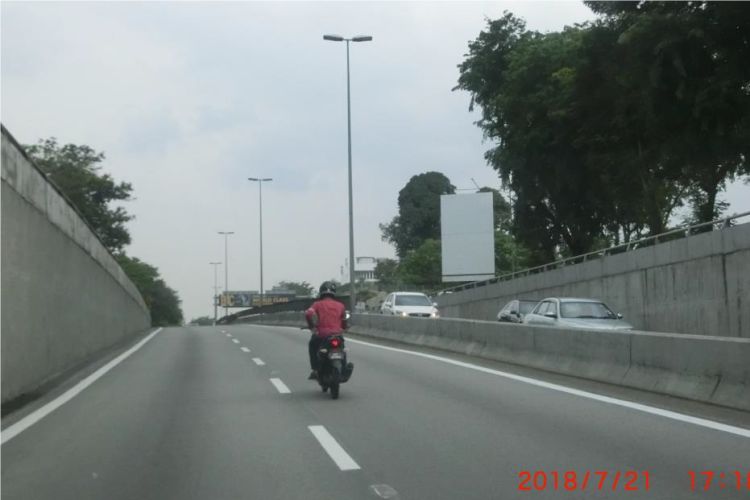 1 Sided Unipole Billboard at LDP Highway near SS2, Selangor