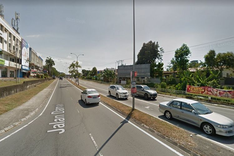 Junction of Jalan Kolam near Damai Plaza, Sabah