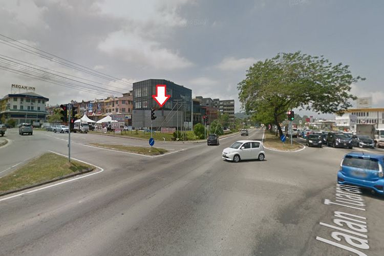 1 Free Standing Billboard at Jalan Tuaran near Volkswagen Showroom, Sabah