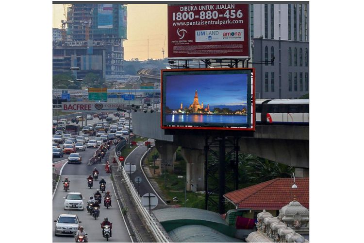 1 Sided Horizontal Digital Screen Billboard at Federal Highway - Mid Valley, Kuala Lumpur