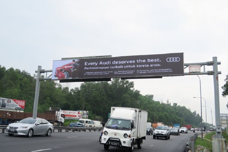 1 Sided Mini Gantry Billboard at KM3.9 PLUS NKVE (Setia Alam to Shah Alam), Selangor