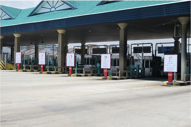 10 Panel Lightbox Billboard at Toll Plaza Bandar Saujana Putra, Selangor