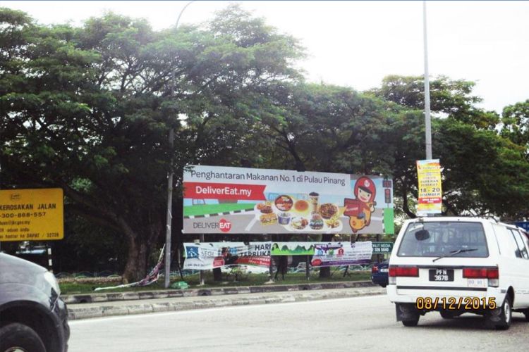 Krystal Point Roundabout, Jalan Tun Dr Awang, Bayan Lepas, Penang