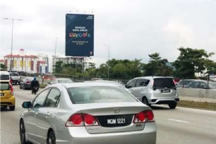 2 Sided Vertical Unipole Billboard at MRR2 KM28.1, Ampang Jaya, Selangor (near Lotus's Ampang)
