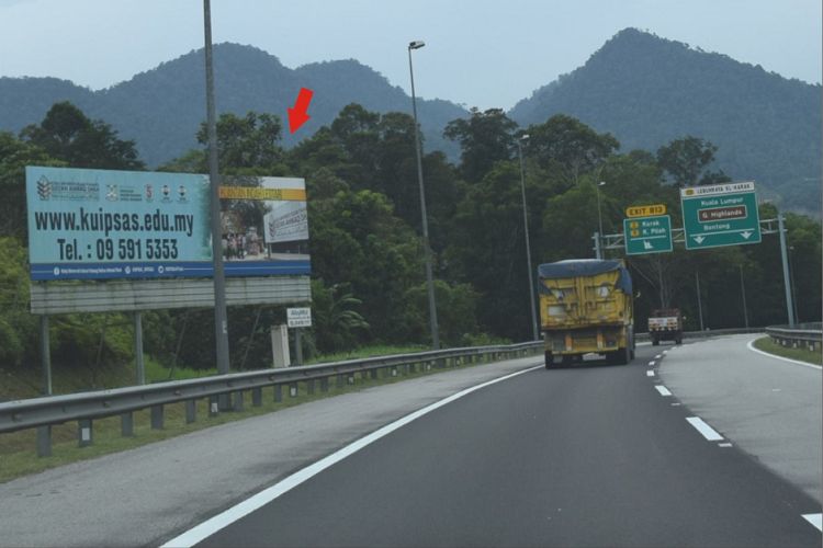 1 Sided Free Standing Billboard at Karak Highway KM78.4, Pahang