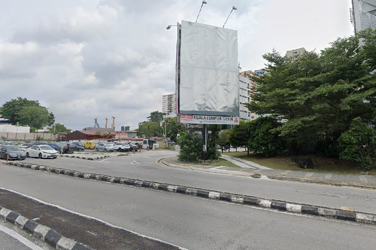 1 Sided Vertical Minipole Billboard at Jalan Maarof, Bangsar, Kuala Lumpur (near Dataran Maybank)