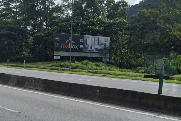1 Sided Free Standing Billboard at Karak Highway KM30.9, Pahang