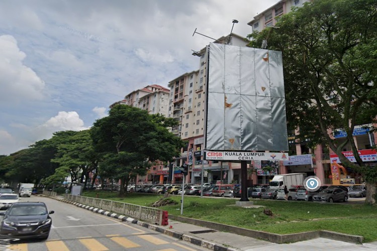 1 Sided Vertical Minipole Billboard at Jalan Kepong, Kuala Lumpur (next to Senheng Kepong)