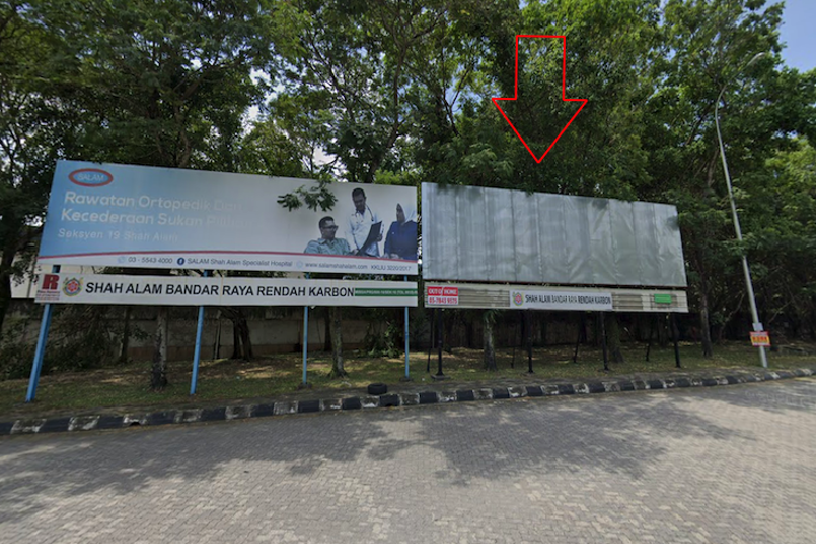 1 Sided Free Standing Billboard at Bulatan Kemajuan, Shah Alam, Selangor