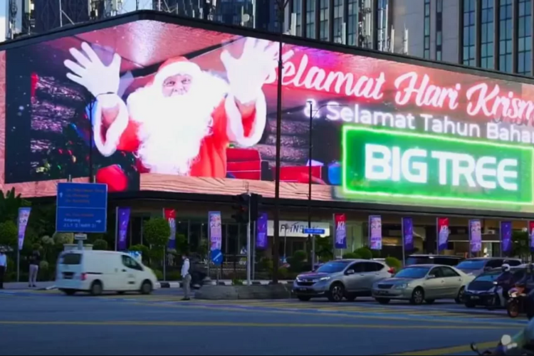 From Billboards To Backpacks, Big Tree Inspires At Yayasan Chow Kit