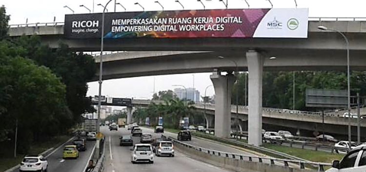 1 Sided Overhead Bridge Billboard at Jalan Lapangan Terbang Subang / Glenmarie, Subang Jaya, Selangor (towards Subang Airport)