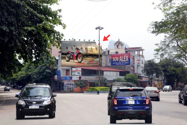 Day view - Horizontal Wallscape Billboard at 425 Tran Phu Street, Ha Giang 2 Ward, Tuyen Quang