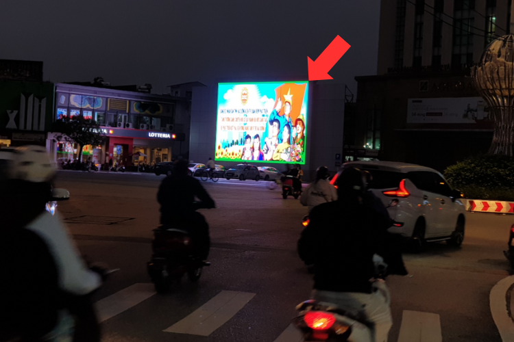 Night View - Horizontal LED Screen Billboard at Hong Quang, Hai Duong, Hai Phong City (Buu Dien Roundabout)