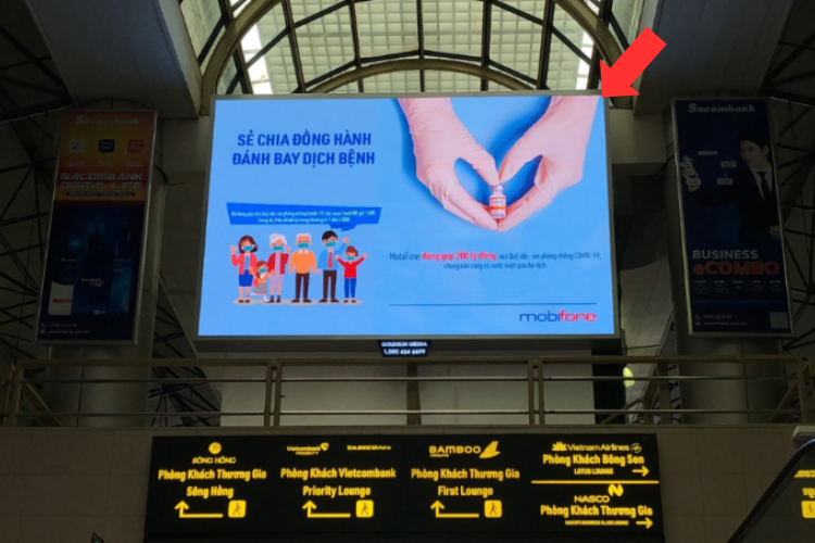 Vertical LED Screen Billboard at Noi Bai International Airport, Noi Bai, Ha Noi City (VIP lounge access area, Level 3, Terminal T1)