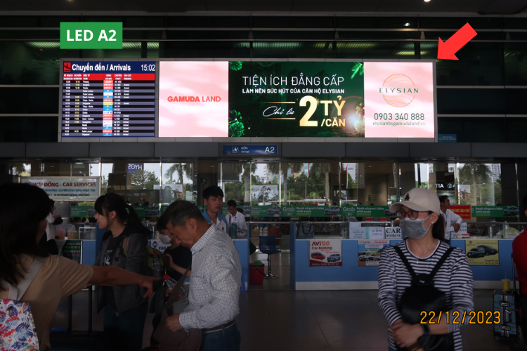 A2 - Horizontal Airport LED Screen Billboard at Truong Son, Tan Son Hoa Ward, Ho Chi Minh City (Tan Son Nhat International Airport)